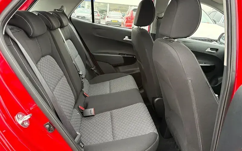 Used Kia Picanto 69 HP (50 kW) 2027 Red Hatchback