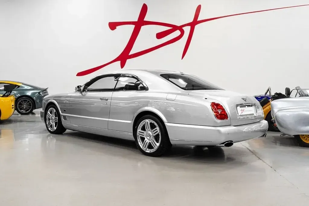 Used Bentley Brooklands 530 HP (389 kW) 2009 Silver Coupe
