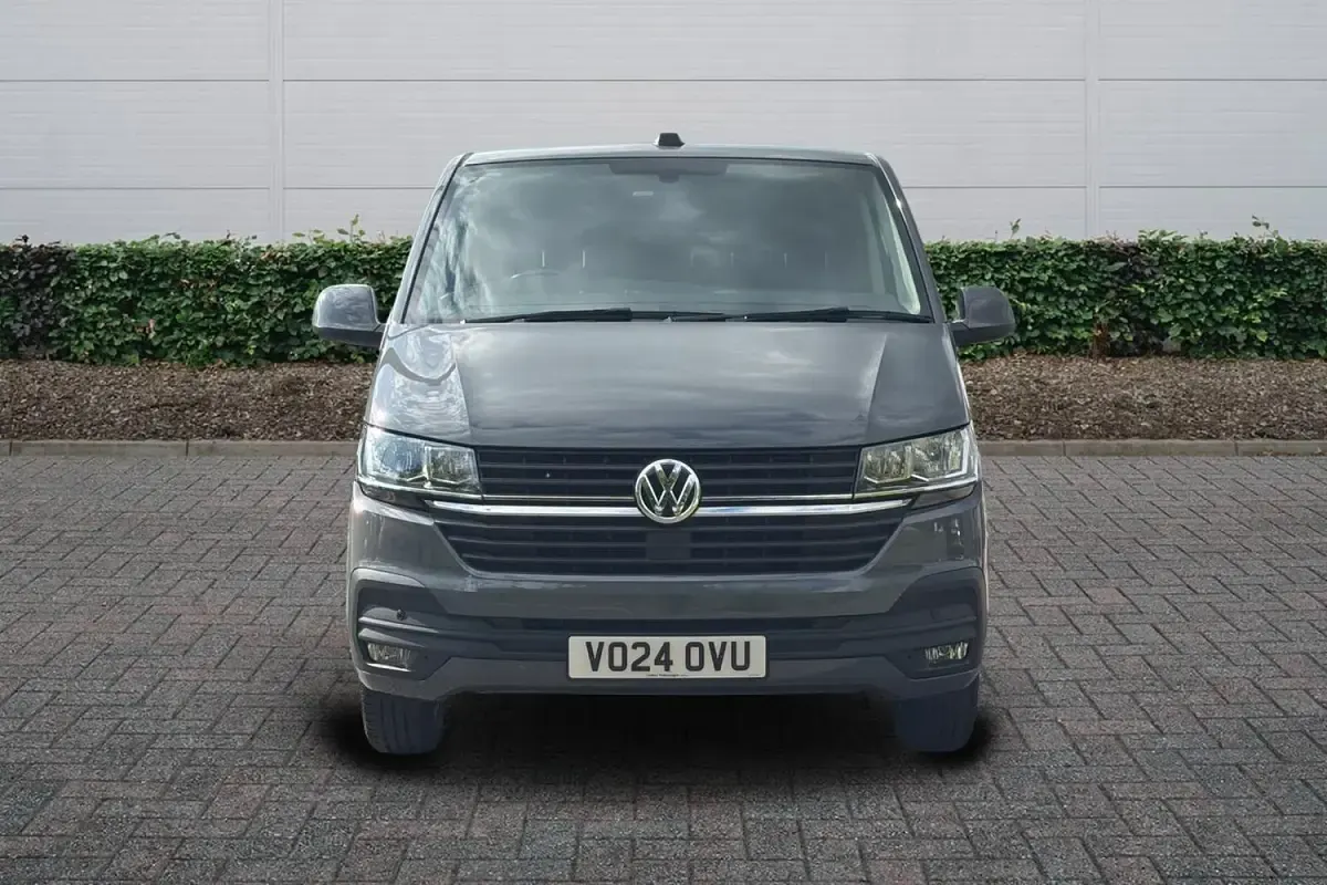 Second-hand VW Transporter Highline 2024 Gri Van