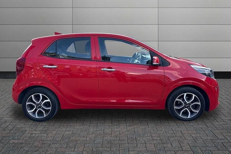 Used Kia Picanto 84 HP (61 kW) 2018 Red Hatchback