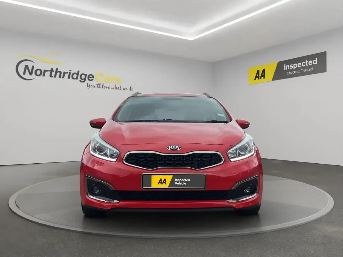 Used Kia Ceed Sportswagon 134 HP (98 kW) 2015 Red Estate