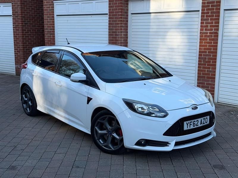 Used Ford Focus ST 2012 White Hatchback