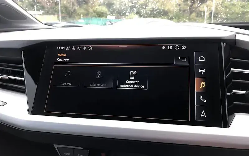 Used Audi Q4 e-tron Sport 150 kW (204 HP) 2023 Silver SUV
