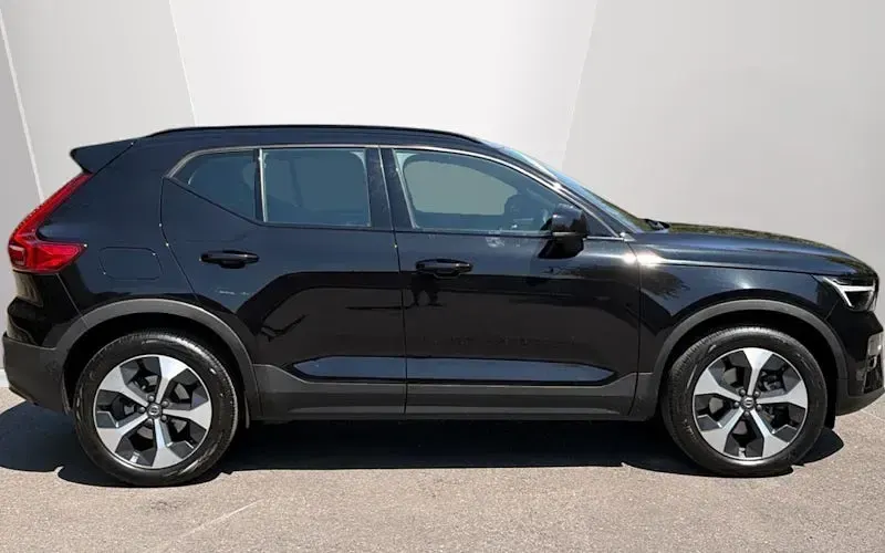 Used Volvo XC40 Plus 163 HP (119 kW) 2026 SUV