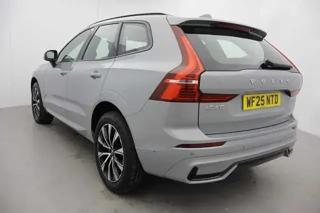 Used Volvo XC60 Plus 247 HP (181 kW) 2025 SUV