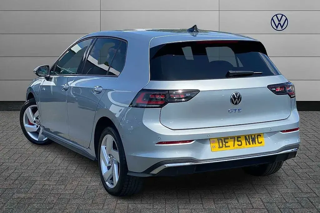 Used VW Golf VIII GTE 272 HP (200 kW) 2025 Silver Hatchback