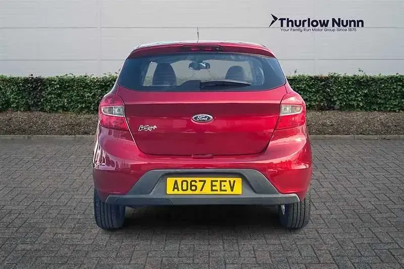 Used Ford Ka Plus Zetec 85 HP (62 kW) 2017 Red Hatchback