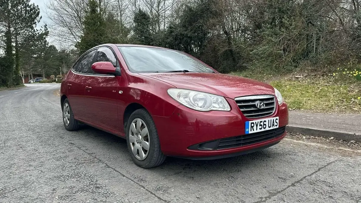 Used Hyundai Elantra 2019 Red Hatchback