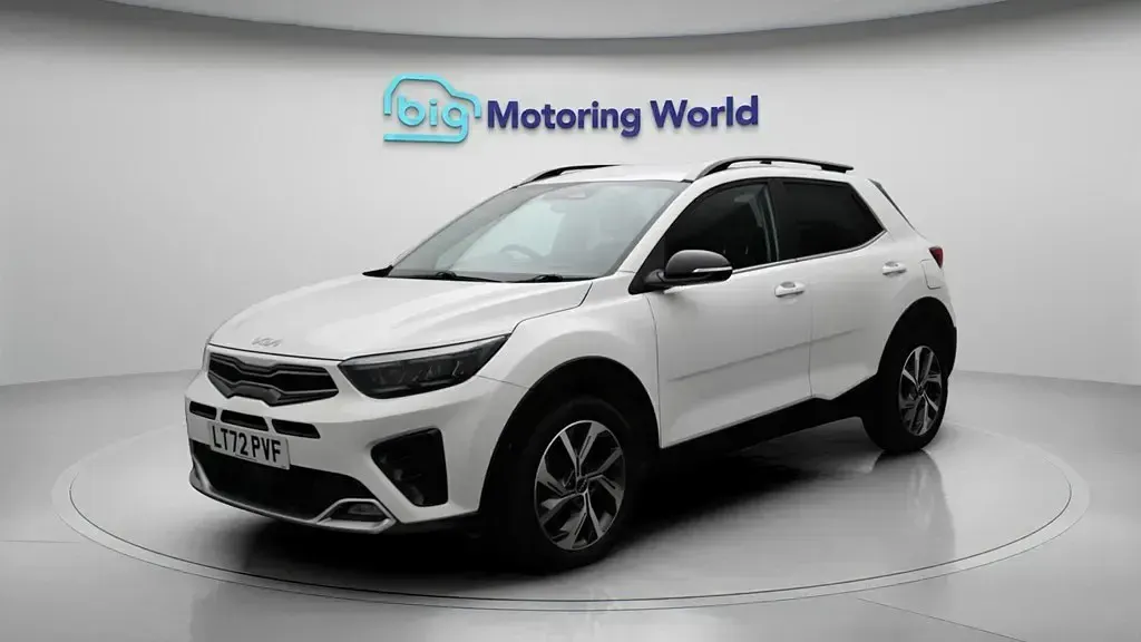 Begagnad Kia Stonic GT-Line 118 HK (86 kW) 2022 Vit SUV
