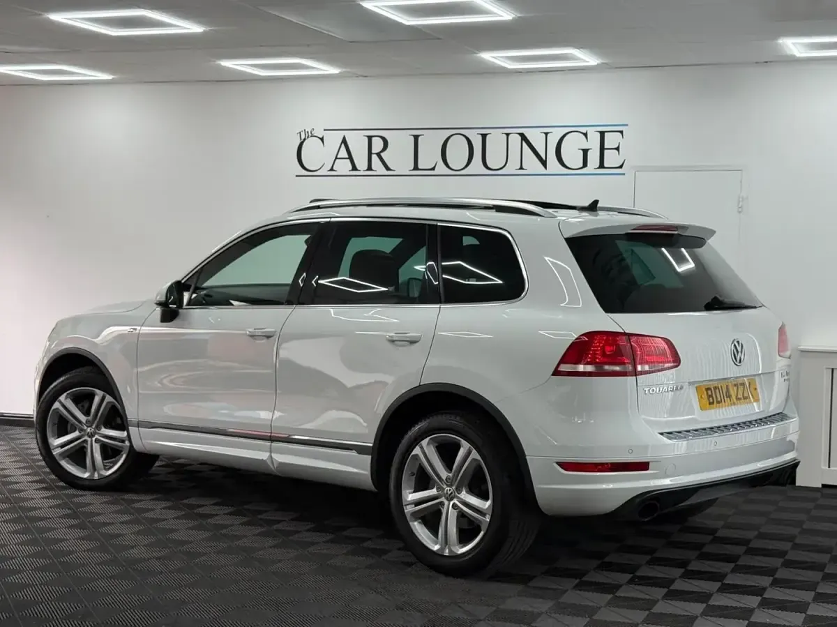 Used VW Touareg R-line 2014 White SUV