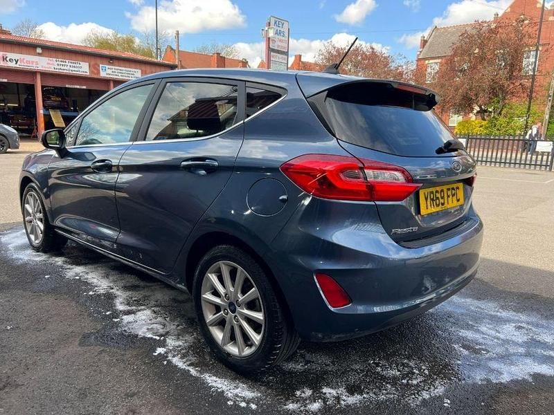 Used Ford Fiesta Titanium 125 HP (91 kW) 2019 Blue Hatchback