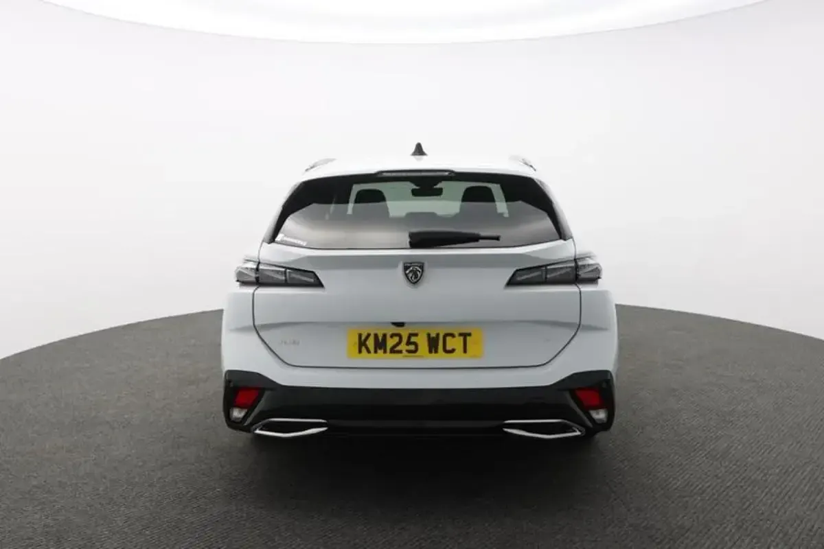 Used Peugeot 308 SW GT 136 HP (100 kW) 2025 Okenite white Estate