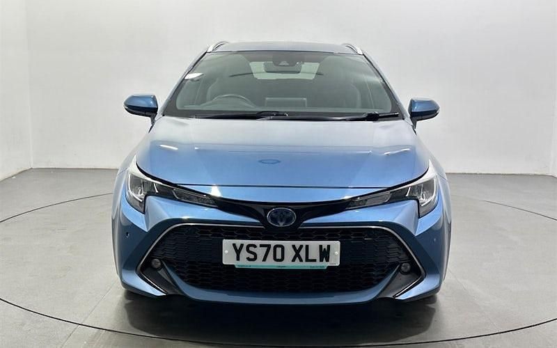 Usado Toyota Corolla Design 122 HP (89 kW) 2021 Azul Carrinha