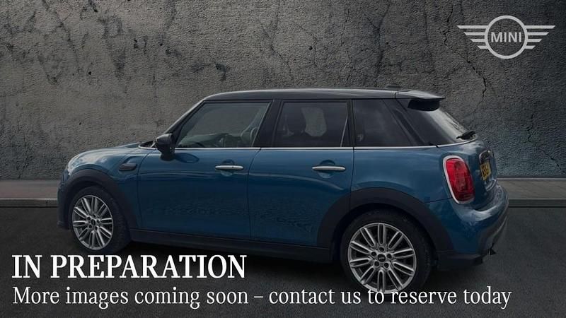 Used Mini Cooper Exclusive 134 HP (98 kW) 2023 Blue Hatchback