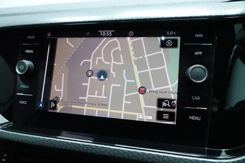 Usado VW T-Cross R-line 150 HP (110 kW) 2021 Branco SUV