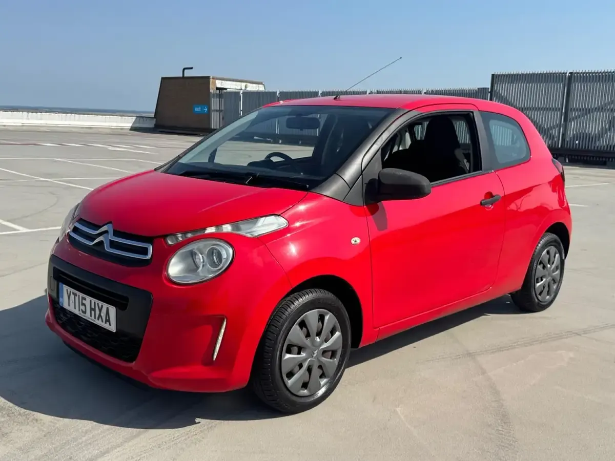 Used Citroën C1 Touch 68 HP (50 kW) 2015 Red Hatchback