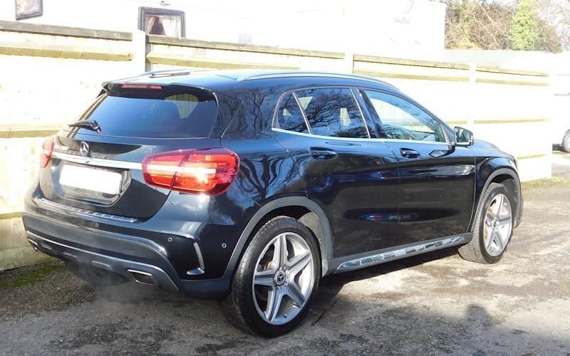Used Mercedes GLA200 AMG Line Premium 156 HP (114 kW) 2019 SUV