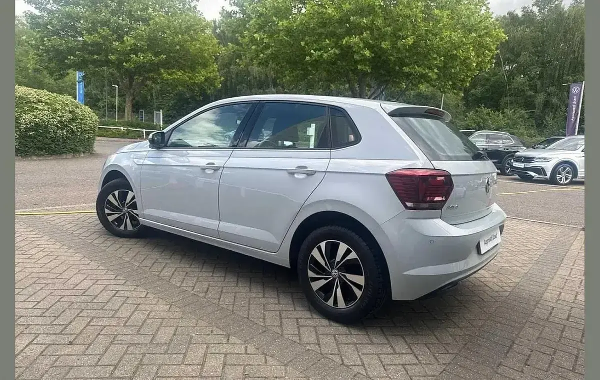 Used VW Polo SE 65 HP (47 kW) 2019 Silver Hatchback