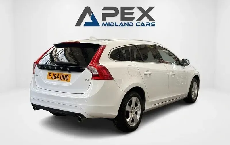 Used Volvo V60 2014 White Estate