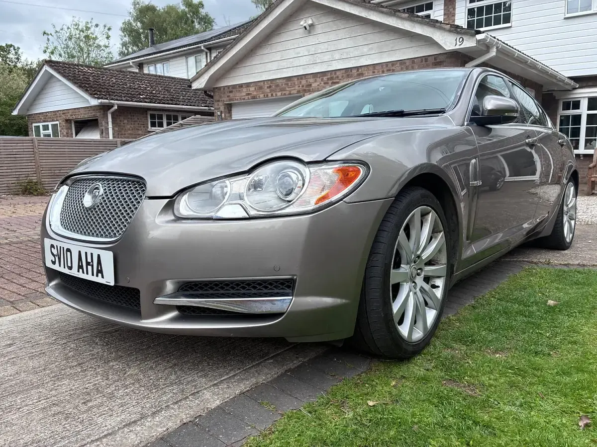 Used Jaguar XF Premium Luxury 2010 Grey Sedan