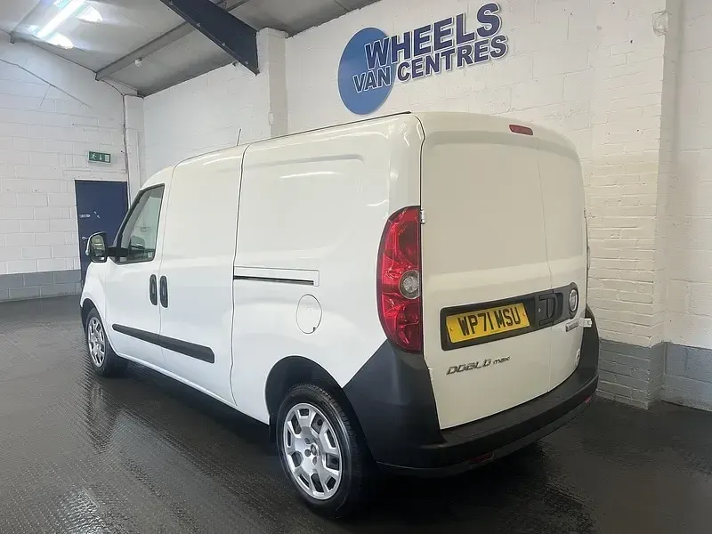 Used Fiat Doblò S 2021 White MPV