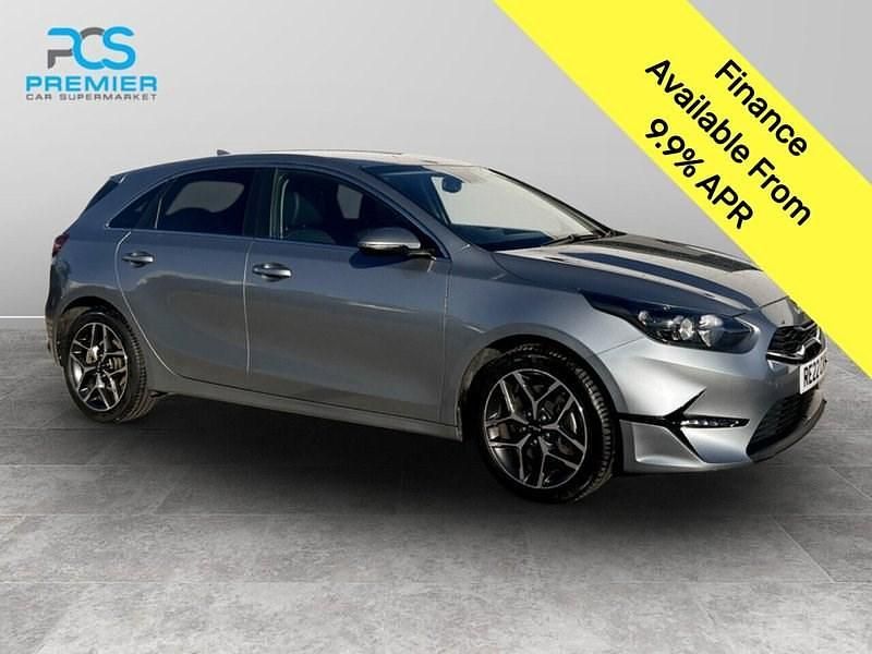 Silver Used 2022 Kia Ceed Hatchback | £13,995 (Fair price) - Image 1/3