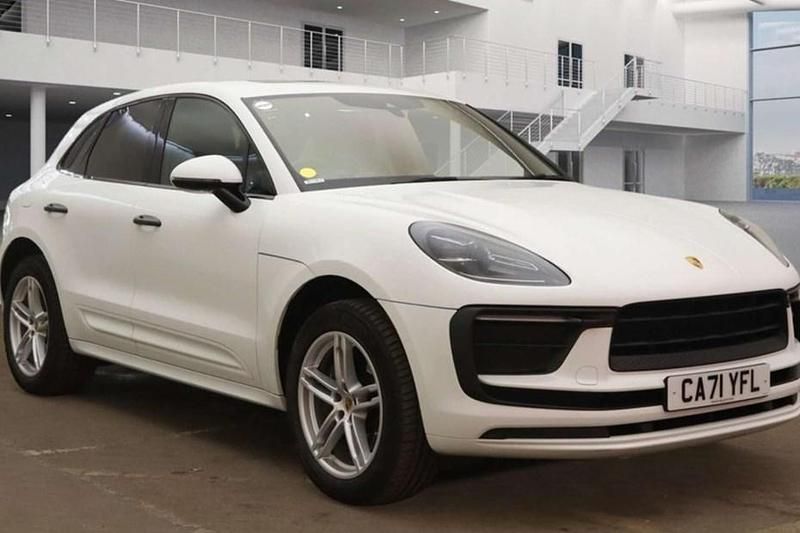 White Used 2021 Porsche Macan SUV | £44,990 (Expensive) - Image 1/1