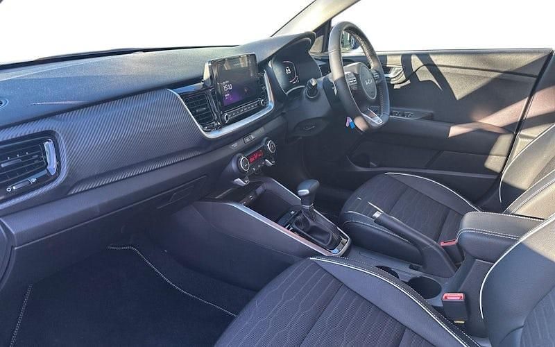 Used Kia Stonic GT-Line 99 HP (72 kW) 2025 White SUV