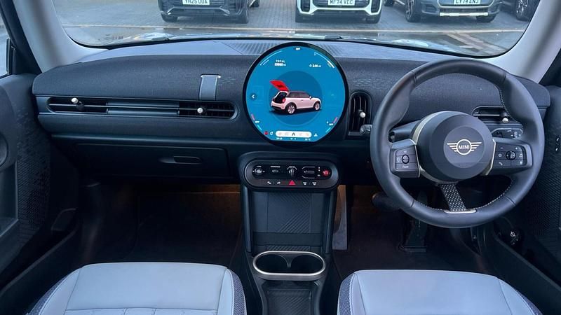 Used Mini Cooper Hatch 154 HP (113 kW) 2024 Silver Hatchback