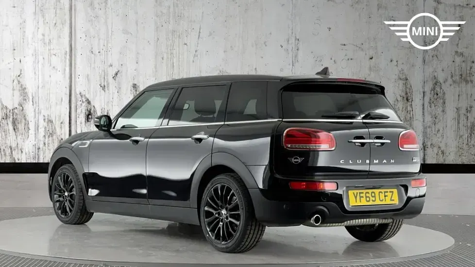 Used Mini Cooper Clubman Classic 134 HP (98 kW) 2019 Black Estate