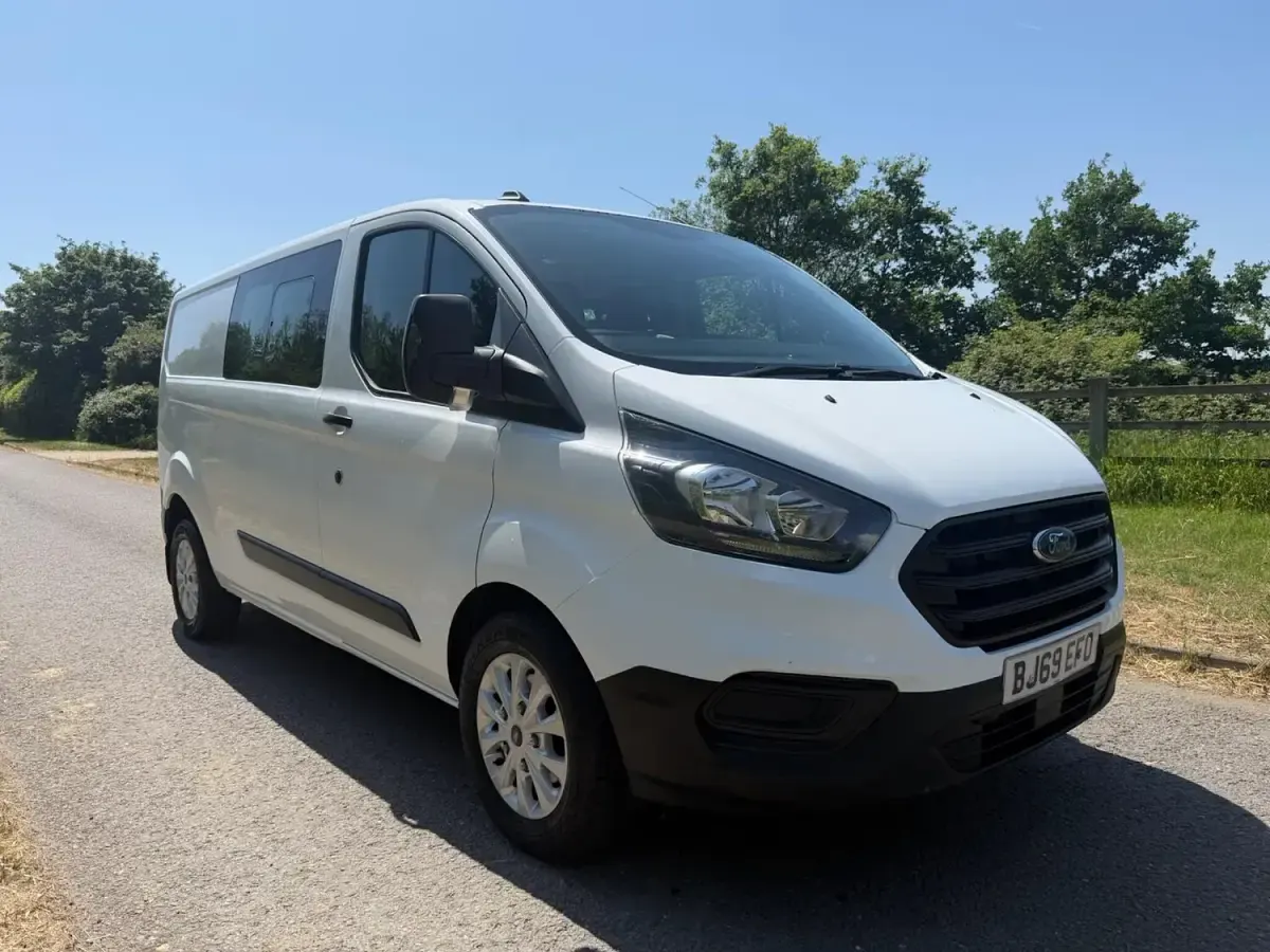 Used Ford Transit Custom S 130 HP (95 kW) 2019 White Van