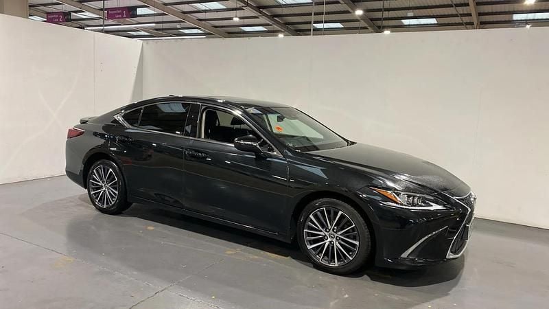 Black Used 2022 Lexus ES300H Sedan | £25,298 (Good price) - Image 1/3