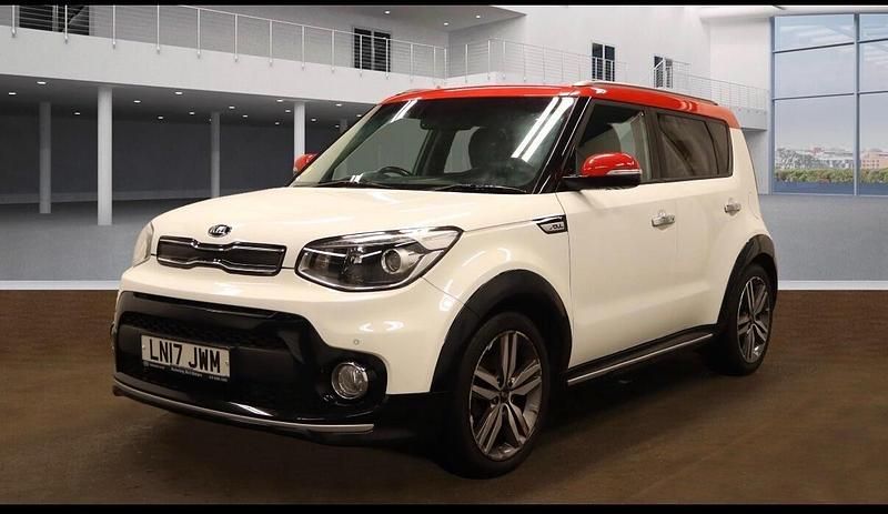White Used 2017 Kia Soul 3 SUV | £8,999 (Fair price) - Image 1/4