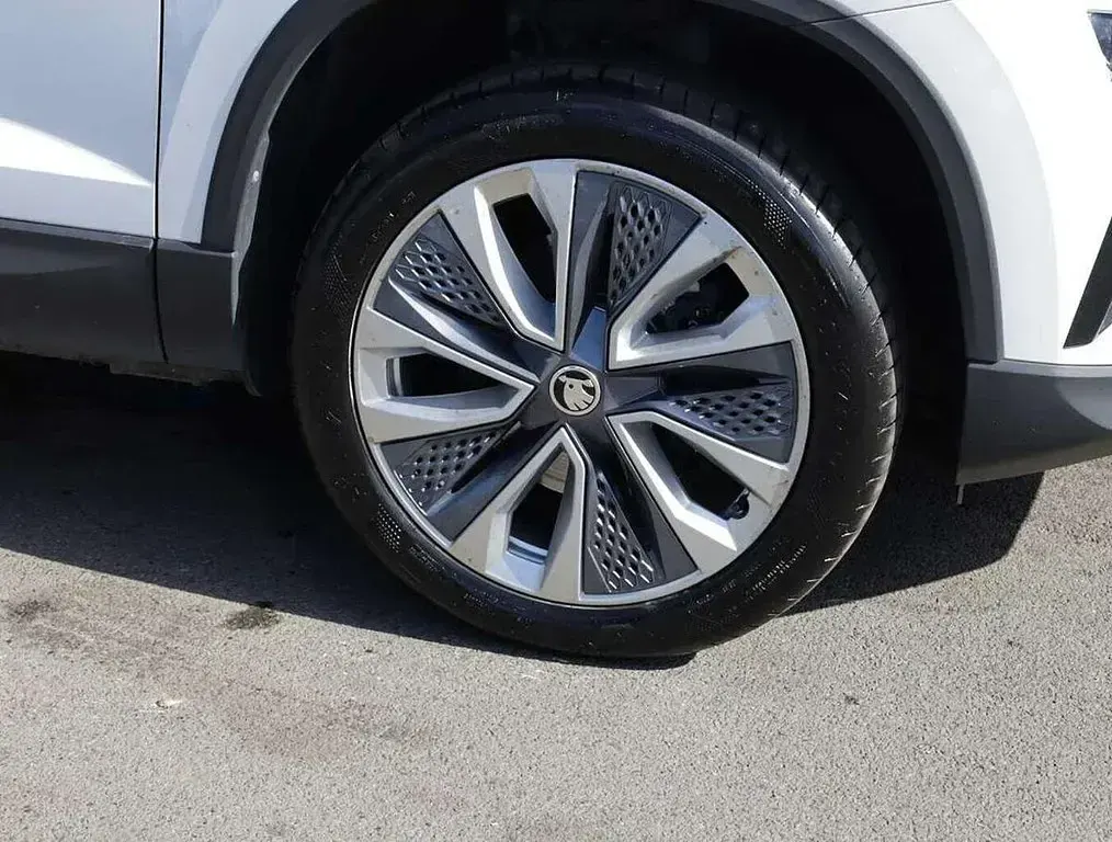 Usado Skoda Karoq SE L 150 HP (110 kW) 2024 Branco SUV