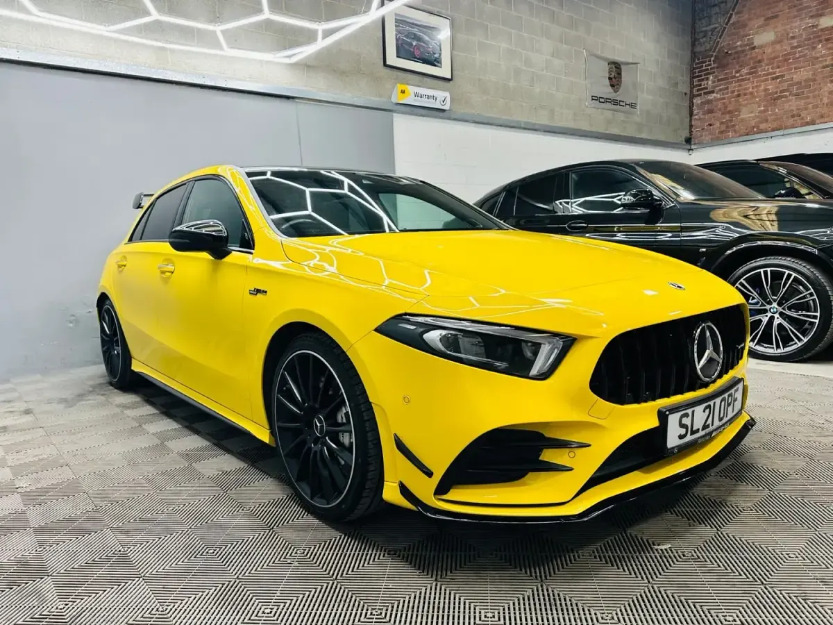 Usado Mercedes A35 AMG Premium Plus 2021 Amarelo Citadino