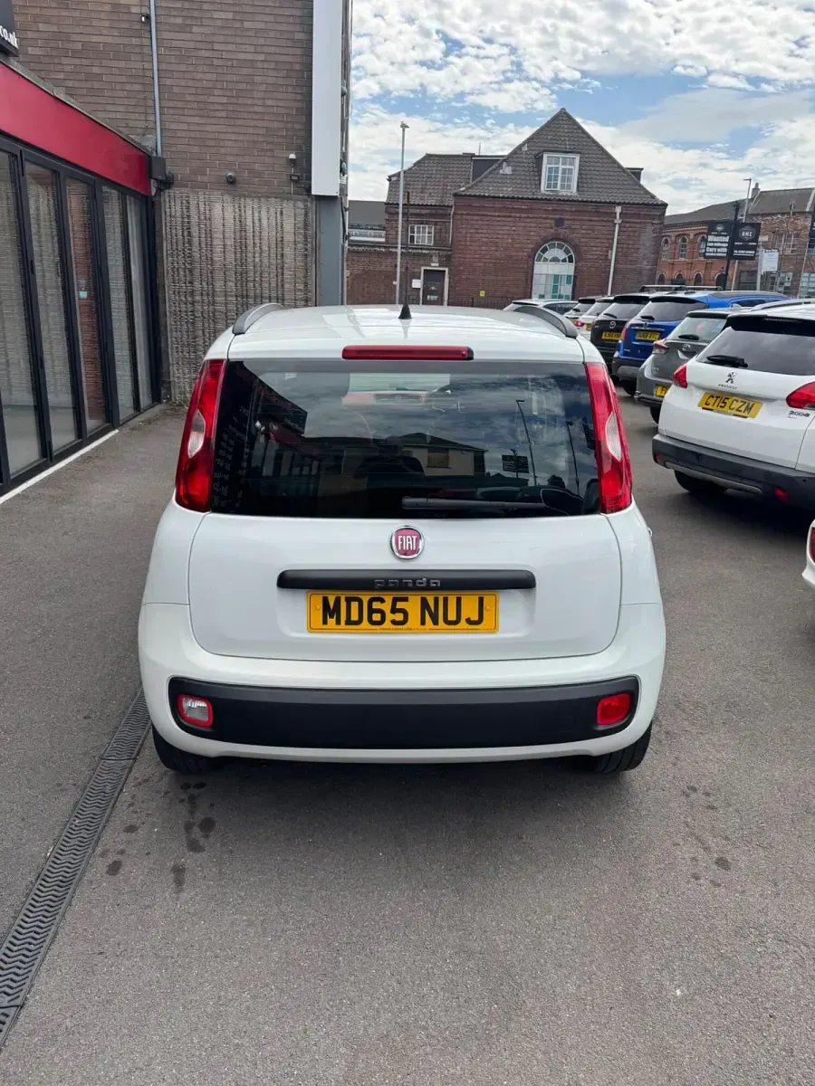 Used Fiat Panda Lounge 85 HP (62 kW) 2015 White Hatchback