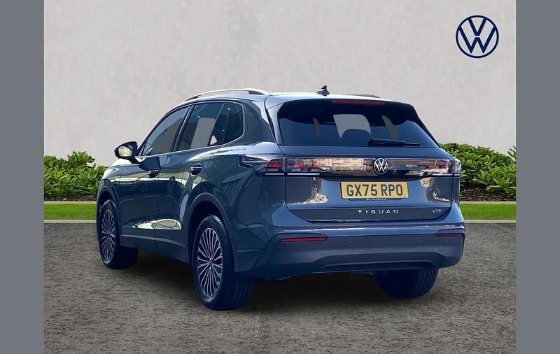 Used VW Tiguan Match 147 HP (108 kW) 2025 Grey SUV