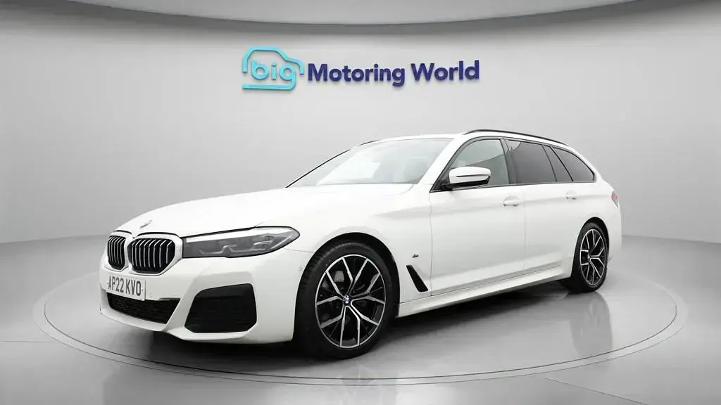 Used BMW 520 M Sport 190 HP (139 kW) 2022 White Sedan