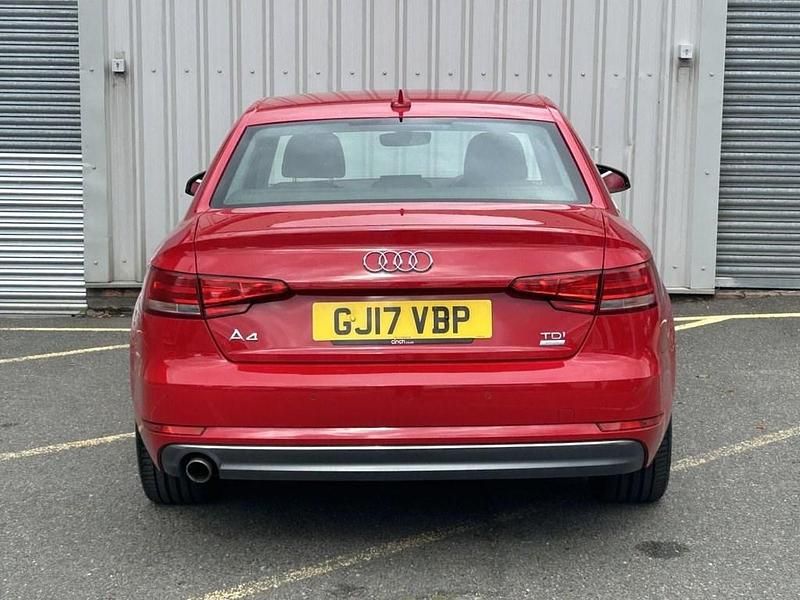 Used Audi A4 Sport 150 HP (110 kW) 2017 Red Sedan