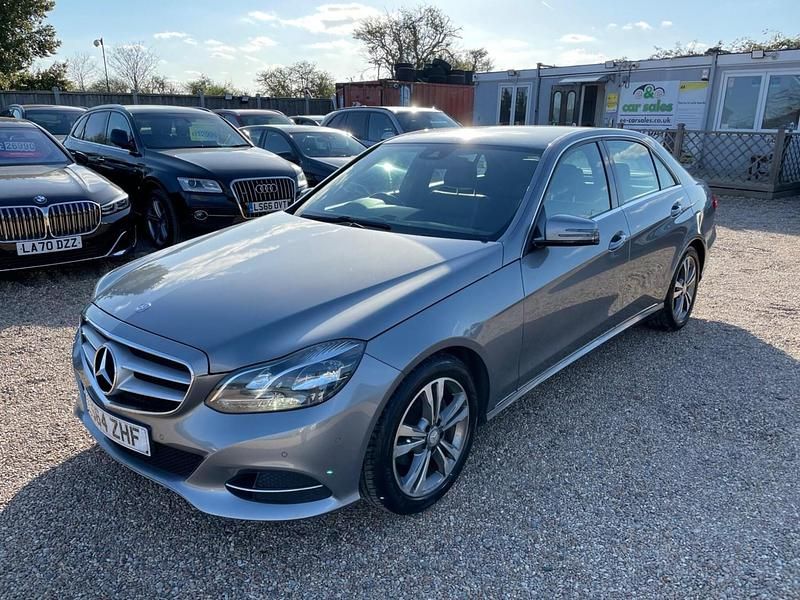 Used Mercedes E220 SE 2014 Silver Sedan