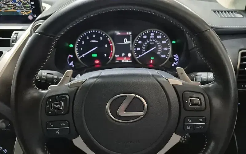 Used Lexus NX300h 197 HP (144 kW) 2021 Silver SUV
