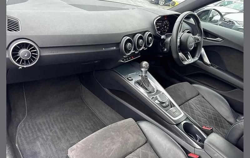 Used Audi TT Black Edition 194 HP (142 kW) 2023 White Coupe