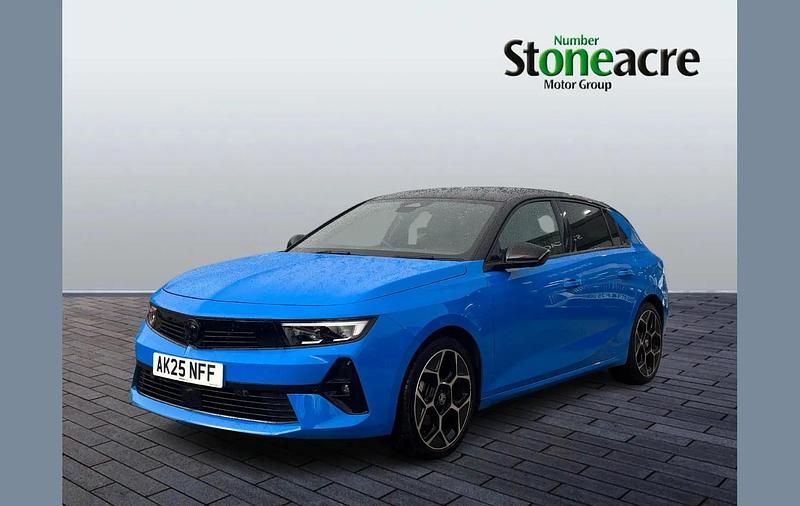 Used Vauxhall Astra Ultimate 130 HP (95 kW) 2025 Blue Hatchback