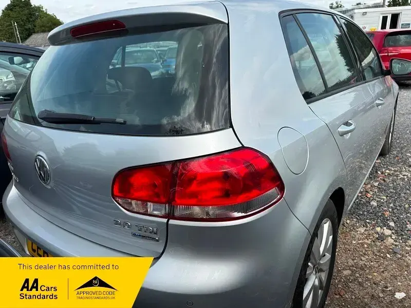 Used VW Golf VII Match 150 HP (110 kW) 2012 Silver Hatchback