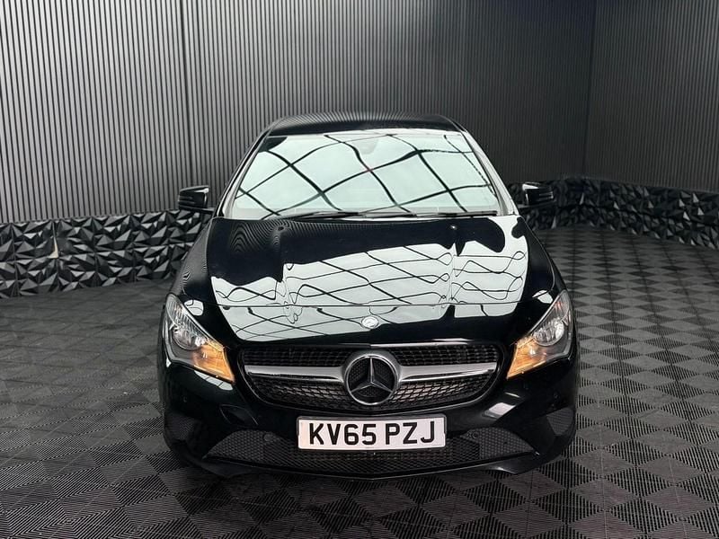 Used Mercedes CLA200 136 HP (100 kW) 2015 Black Estate