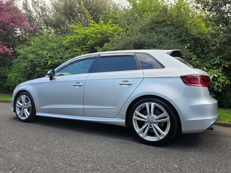 Used Audi S3 Sportback Comfort 300 HP (220 kW) 2014 Silver Hatchback