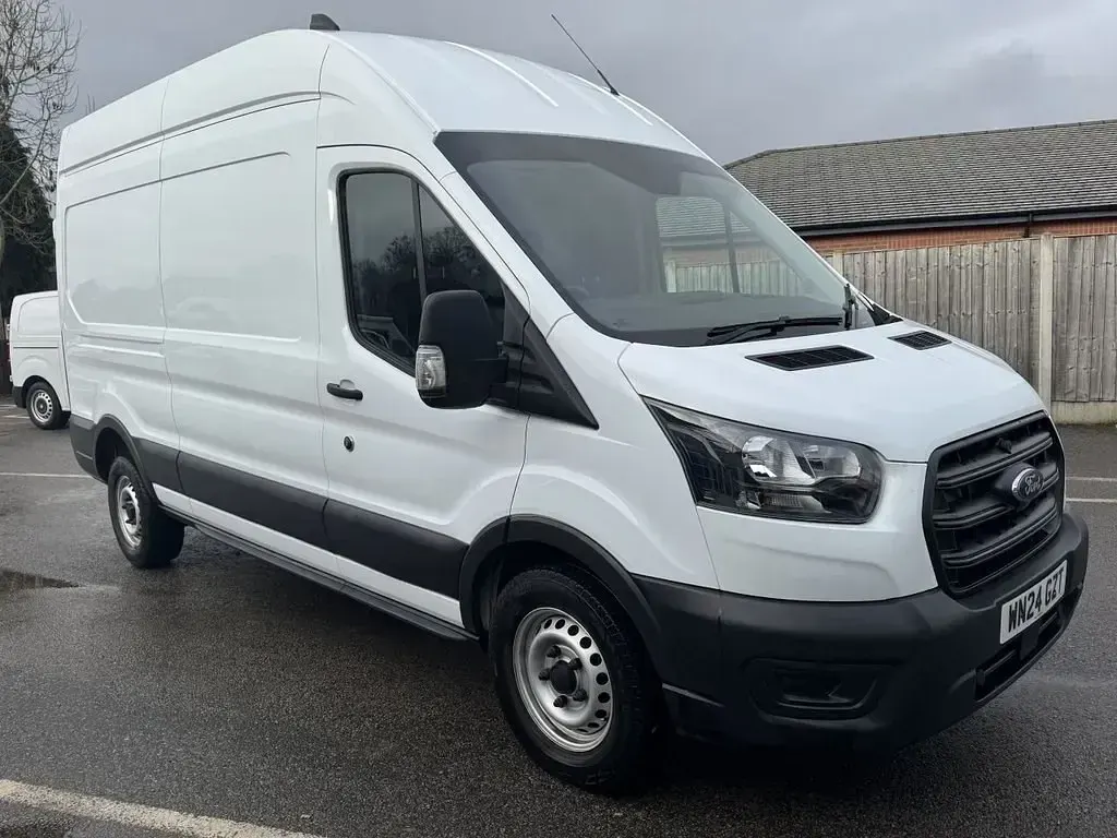 Usado Ford Transit S 105 CV (77 kW) 2024 Blanco Van