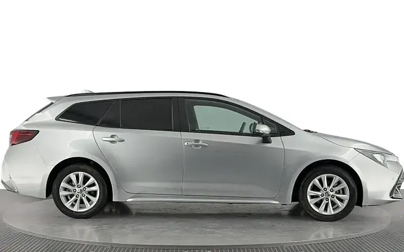Used Toyota Corolla 140 HP (102 kW) 2026 Estate