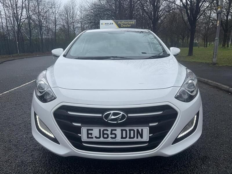 Used Hyundai i30 SE 2015 White Hatchback