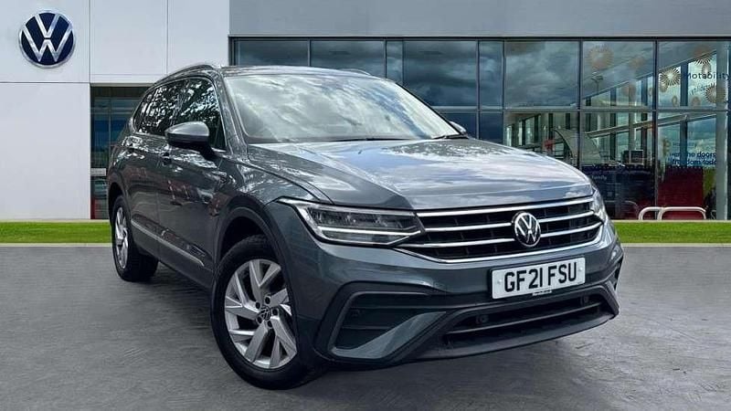 Grey Used 2022 VW Tiguan Allspace Life SUV | £23,579 (Good price) - Image 1/4